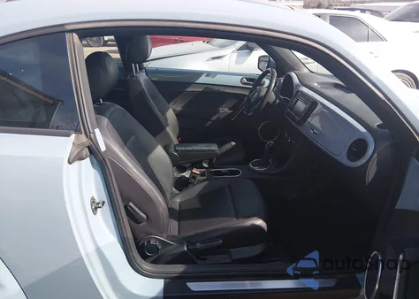 2013 Volkswagen Beetle 2.5L из США, поврежденный, VIN 3VWJX7AT7DM613508